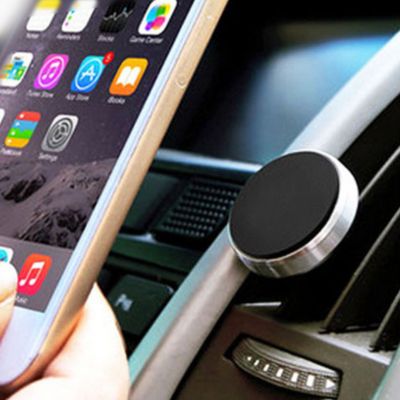 support téléphone voiture magnétique et stabilité parfaite fixation grille-argent