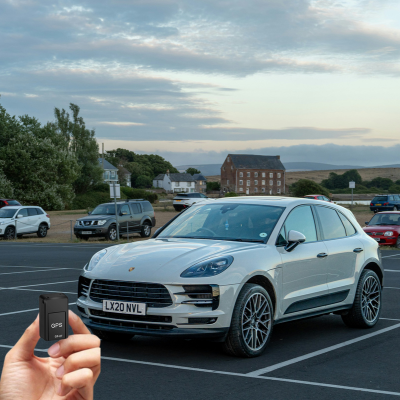 Traceur GPS voiture TrackPoint™ – Positionnement sécurisé